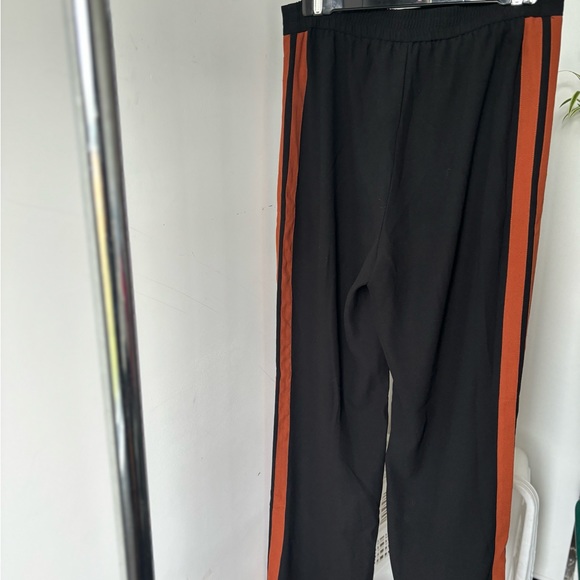 Long pants, wide legs - Picture 1 of 4